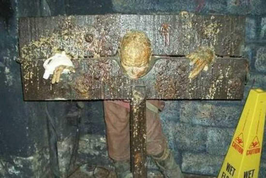 倫敦的《十八層地獄》看起來好可怕喔>_< 倫敦的《十八層地獄》看起來好可怕喔>_<