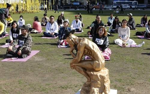 韓國《白日夢比賽》不只比賽無言獎品也無言