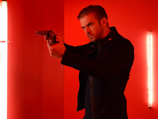 電影《神秘客人》Dan Stevens當主角展現魅力 電影《神秘客人》Dan Stevens當主角展現魅力