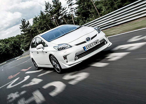 創紀錄《Toyota Prius PHV》竟然也要挑戰紐柏林賽道？