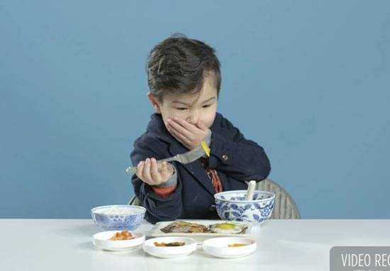 美國小孩試吃各地早餐 他們最喜歡的是? 美國小孩試吃各地早餐 他們最喜歡的是?