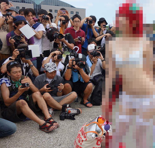 《COSER的黑暗面》或者該說是現代社會的黑暗面…… 《COSER的黑暗面》或者該說是現代社會的黑暗面……