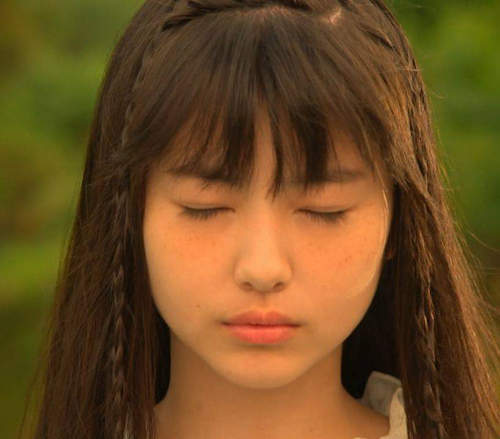 《未聞花名真人版》黑髮面麻到底好不好？黑白兩派論戰中……