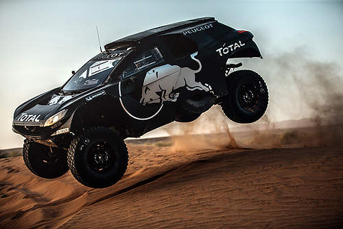 越野雄獅《Peugeot 2008 DKR16》一年不見竟然長大了? 越野雄獅《Peugeot 2008 DKR16》一年不見竟然長大了?