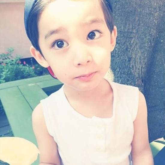 韓國混血小正太《Daamin》不只帥還是網拍界的人氣小麻豆