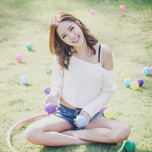 《泰國日系萌妹子》Meiko有雙白皙修長的美腿女孩 《泰國日系萌妹子》Meiko有雙白皙修長的美腿女孩