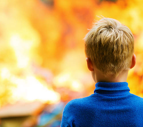 火燒屁股也不怕的《火災鎮定哥》會不會是下一個意外爆紅的素人？