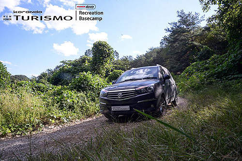 2016年式《Ssangyong Turismo》柴油新動力上身 2016年式《Ssangyong Turismo》柴油新動力上身