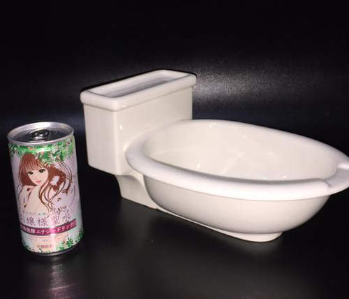 誤會大了《大小姐聖水》是給大小姐喝的水 不是給變態喝的水? 誤會大了《大小姐聖水》是給大小姐喝的水 不是給變態喝的水?