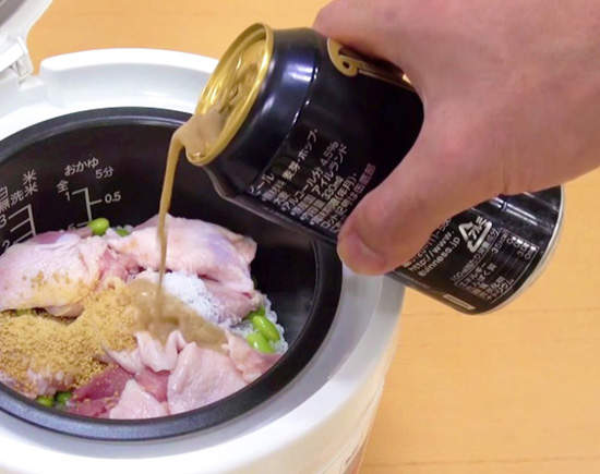 《黑啤雞肉飯》看過就想嚐試一次的電鍋料理 《黑啤雞肉飯》看過就想嚐試一次的電鍋料理