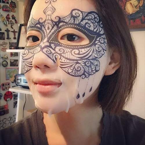 韓國大人氣《舞會面膜》一邊保養一邊展現女王威嚴