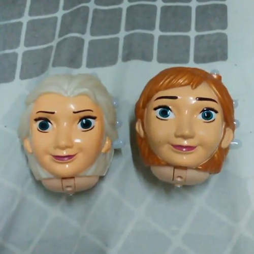 《盜版冰雪奇緣玩具》超意外玩法讓推民腹肌瞬間崩壞wwww