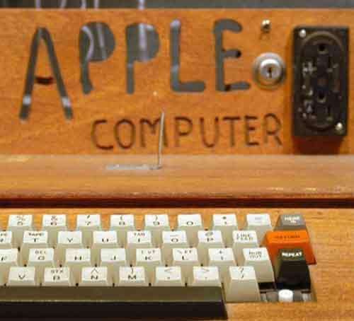 誤將寶物當垃圾《極罕見 Apple I 電腦》拍賣價台幣兩千多萬