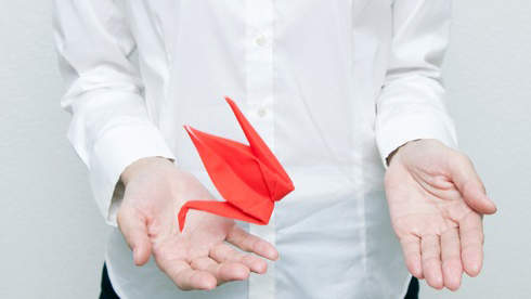《形狀記憶紙鶴》就算被揉得軟爛也要堅持當個紙鶴 《形狀記憶紙鶴》就算被揉得軟爛也要堅持當個紙鶴