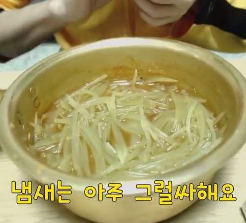 【閱覽注意】環保《牙籤拉麵》痾......不要拿綠綠的東西嚇人啦(;´༎ຶД༎ຶ`) 【閱覽注意】環保《牙籤拉麵》痾......不要拿綠綠的東西嚇人啦(;´༎ຶД༎ຶ`)