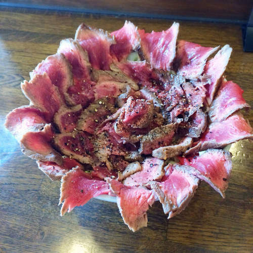 超滿腹《牛肉花蓋飯》那個牛肉花也太美了 超滿腹《牛肉花蓋飯》那個牛肉花也太美了