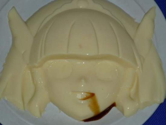 《用面具做出來的布丁》看起來怎麼有點驚悚……