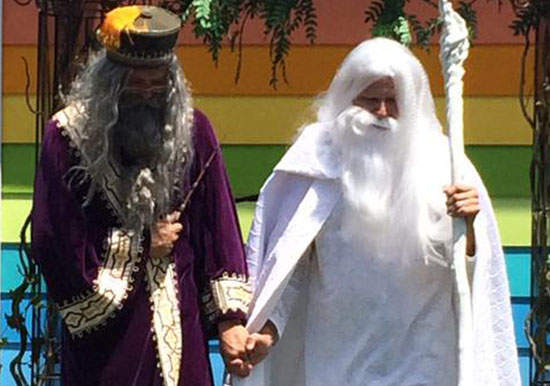 《甘道夫跟鄧不利多結婚了?!》多虧JK羅琳的促成 《甘道夫跟鄧不利多結婚了?!》多虧JK羅琳的促成