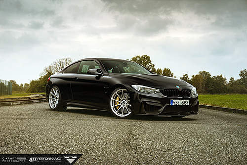 《BMW M4 Coupe》帥氣Vorsteiner新鞋上身 《BMW M4 Coupe》帥氣Vorsteiner新鞋上身