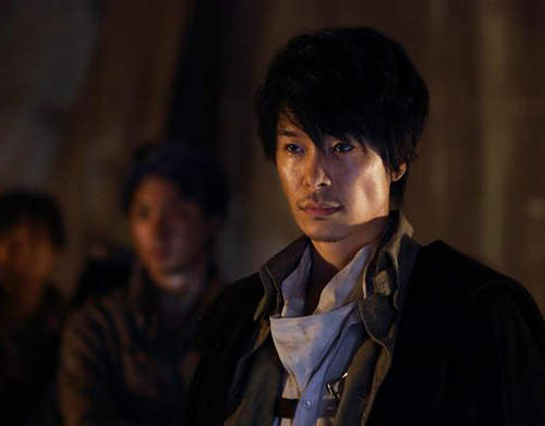 《進擊的巨人》真人電影精彩劇照　高等遊民帥慘啦