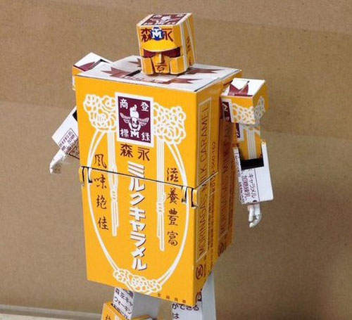 《森永牛奶糖x無敵小戰士》日本推特網友將普通的盒子改造變身機器人 《森永牛奶糖x無敵小戰士》日本推特網友將普通的盒子改造變身機器人