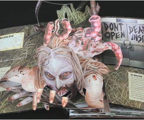 《陰屍路立體書》一翻開就有活屍跳起來 《陰屍路立體書》一翻開就有活屍跳起來