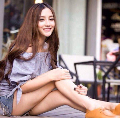 《姝雯同學》美腿長長的混血模特兒 《姝雯同學》美腿長長的混血模特兒