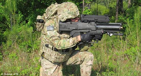 掩蔽無效的《美軍智慧型步槍》這麼可怕的東西是要拿來打誰啊...(驚恐) 掩蔽無效的《美軍智慧型步槍》這麼可怕的東西是要拿來打誰啊...(驚恐)