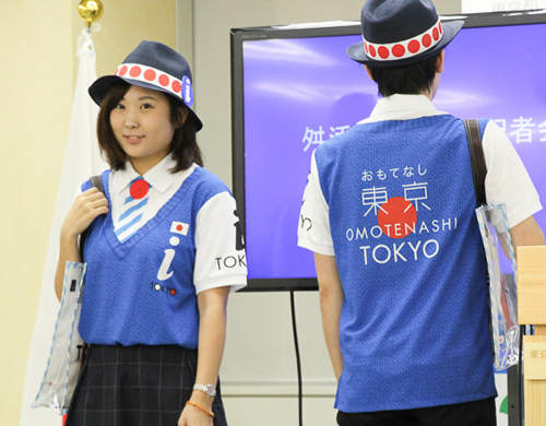 被罵翻的《東京奧運志工制服》民間設計永遠比官方好看? 被罵翻的《東京奧運志工制服》民間設計永遠比官方好看?