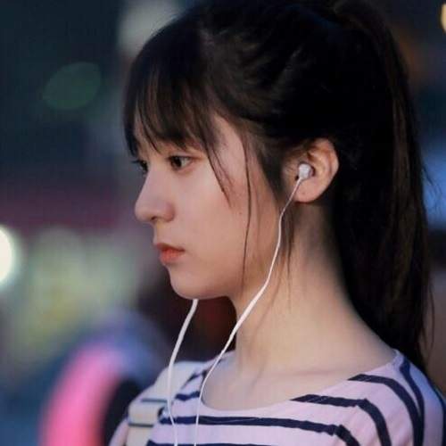 《臉蛋嚴肅的人才懂的困擾》我不說話不代表我生氣阿 《臉蛋嚴肅的人才懂的困擾》我不說話不代表我生氣阿