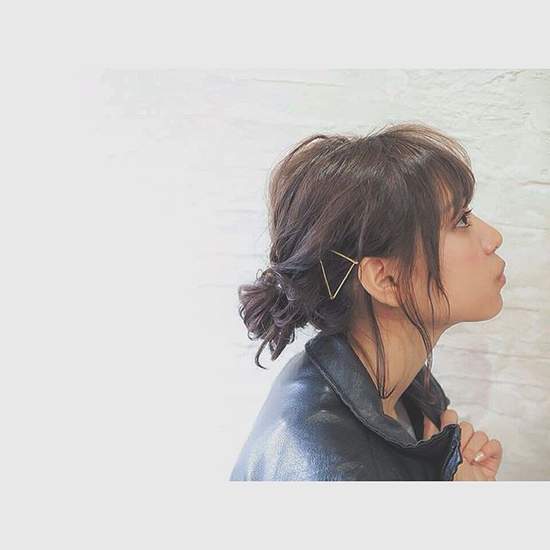 可愛造型《金髮夾》就是要露出來夾給你看不躲藏♥