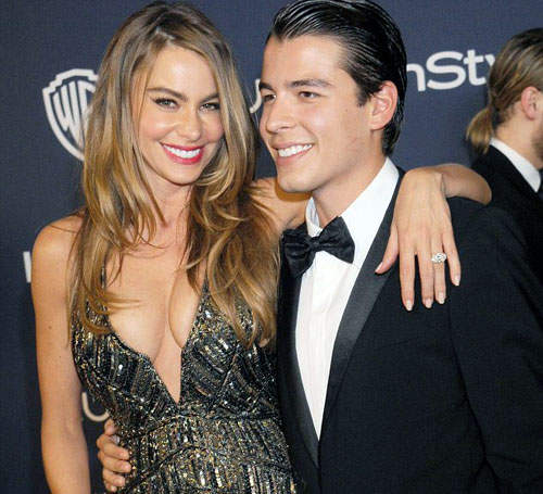 外國《美魔女媽媽》這不是你女朋友嗎(*゚Д゚) 外國《美魔女媽媽》這不是你女朋友嗎(*゚Д゚)