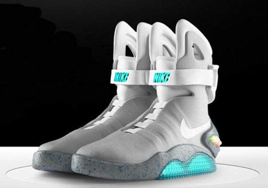 電影《回到未來》成真 Nike發表自動綁帶鞋 電影《回到未來》成真 Nike發表自動綁帶鞋