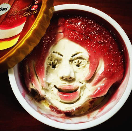 《臉冰藝術》哈根達斯拿來玩等等馬麻又要罵我了 《臉冰藝術》哈根達斯拿來玩等等馬麻又要罵我了