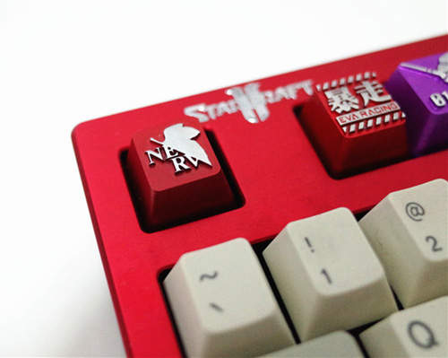 《動漫鍵盤》喜歡哪個就裝哪個 只是要自己記住是什麼鍵盤就是了（笑）