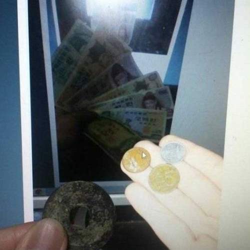 《無限輪迴的拍照》現在都在比窮就是了XD 《無限輪迴的拍照》現在都在比窮就是了XD