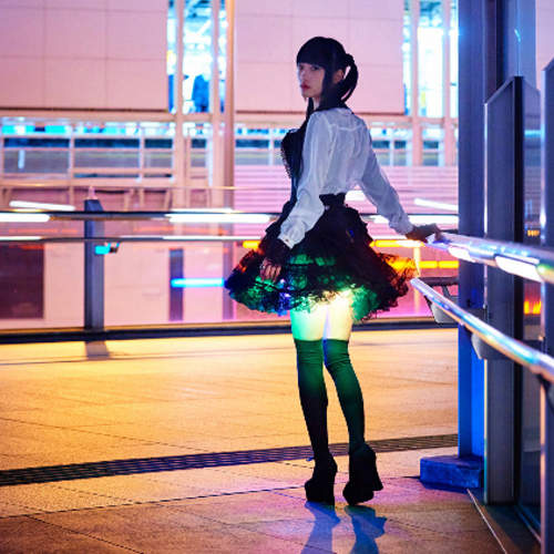 《發光的絕對領域》實用MV登場 停電再也不用找手電筒了 《發光的絕對領域》實用MV登場 停電再也不用找手電筒了