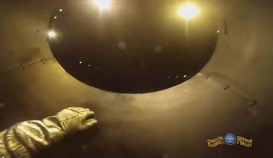 《活人砲彈視角》彈出去時會看到跑馬燈嗎（大誤）