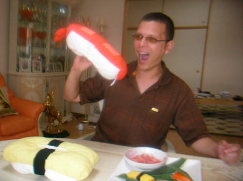 《病態級老外愛壽司》我不但吃你用你還要天天擁有你╮(╯◇╰)╭