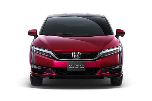 《Honda Clarity Fuel Cell》聽說2016年就要正式上路囉