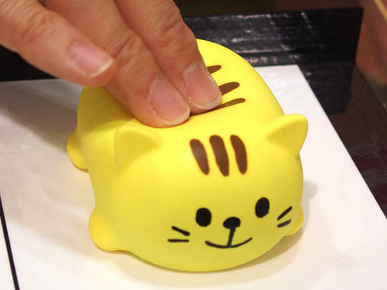 治癒的《貓咪演奏器》看的我也好想按啊啊啊（已瘋）