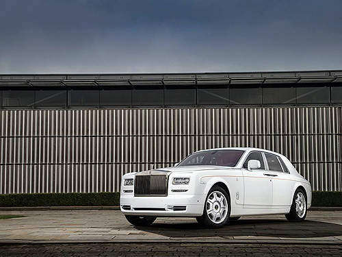 超貴氣《Rolls-Royce Phantom Burj Al Arab》杜拜帆船飯店專屬 超貴氣《Rolls-Royce Phantom Burj Al Arab》杜拜帆船飯店專屬
