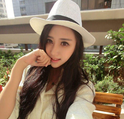 《長腿車模張曦若》男生都會來組隊看妳的美圖 《長腿車模張曦若》男生都會來組隊看妳的美圖