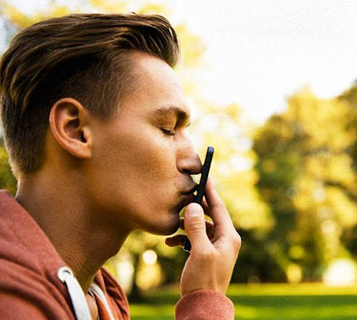 《手機族才懂的事》手機是一個很神聖的存在（笑）