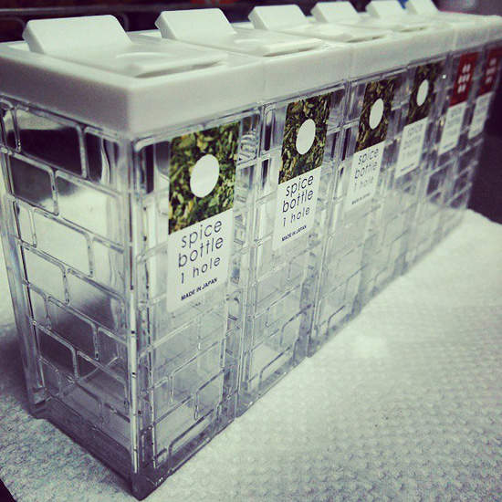 《生活宅偏方》調味料罐的整齊搭配法 《生活宅偏方》調味料罐的整齊搭配法