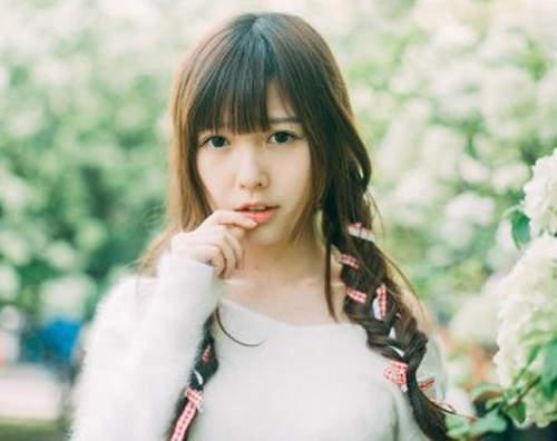 《雙馬尾正妹》鐘曼菲的麻花辮子真是可愛