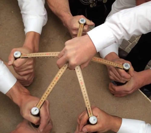 《網路宅神人》一秒開五瓶再厲害一點就可以當葉問啦 《網路宅神人》一秒開五瓶再厲害一點就可以當葉問啦