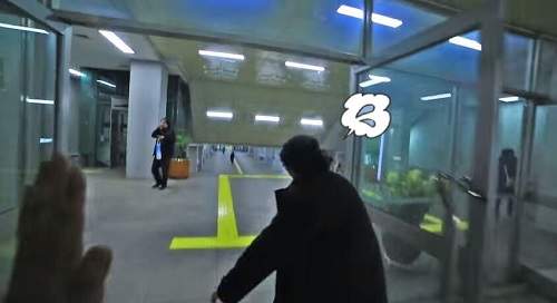 《向韓國人High Five》有人看到擊掌就跑是怎回事(°Д°) 《向韓國人High Five》有人看到擊掌就跑是怎回事(°Д°)