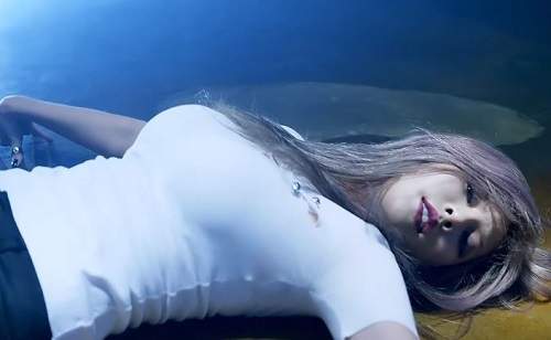 《預告比完整版還厲害的MV》預告有19禁 但正式版只有...... 《預告比完整版還厲害的MV》預告有19禁 但正式版只有......