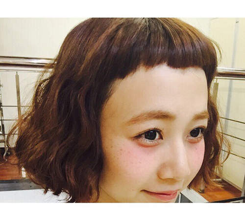 日本《瀏海剪過頭女子》急增　《三戶夏芽》就是最佳範本♥